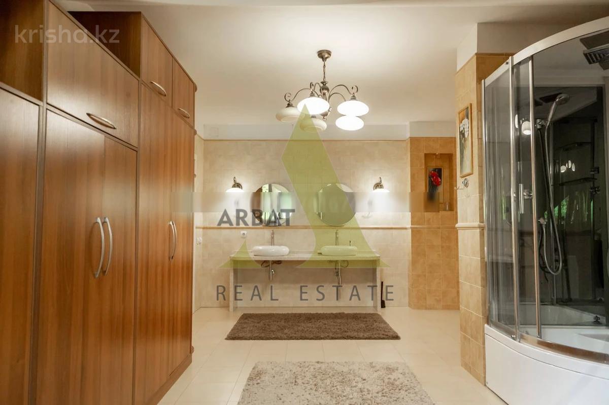 Фото Квартира, 8 комн, 433 м², 3/4 эт., 2011 г.п.