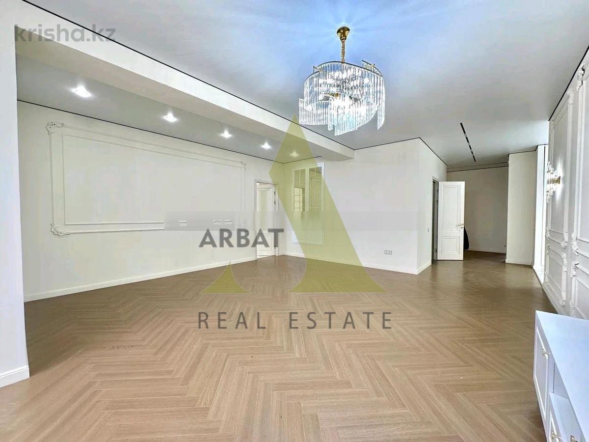 Фото Квартира, 4 комн, 200 м², 3/6 эт., 2013 г.п.