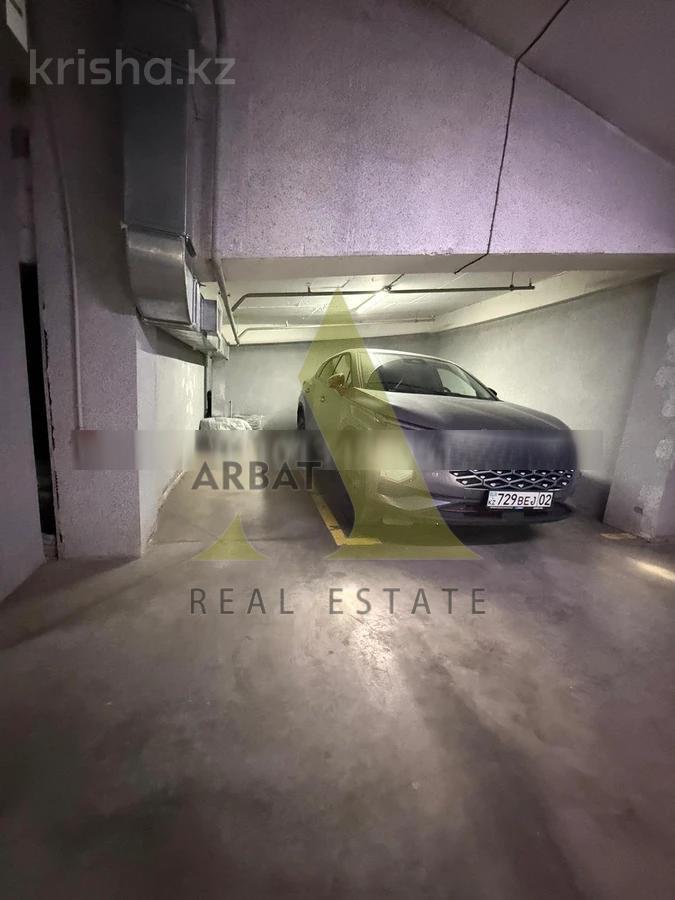Фото Квартира, 3 комн, 120 м², 3/12 эт.