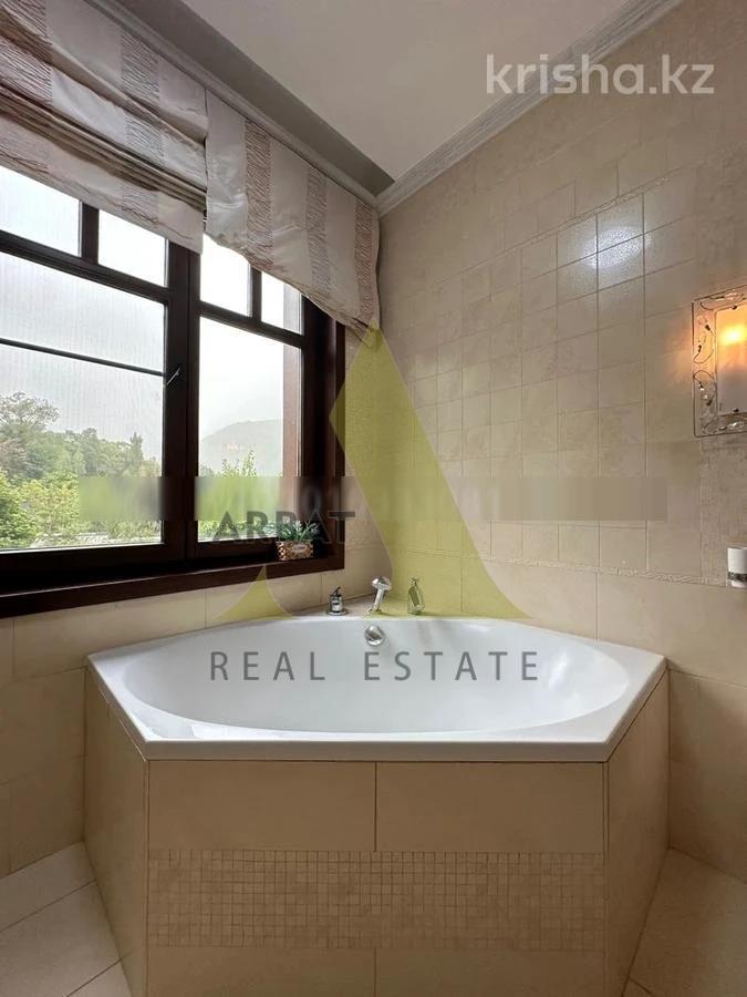 Фото Квартира, 5 комн, 450 м², 3/4 эт., 2009 г.п.