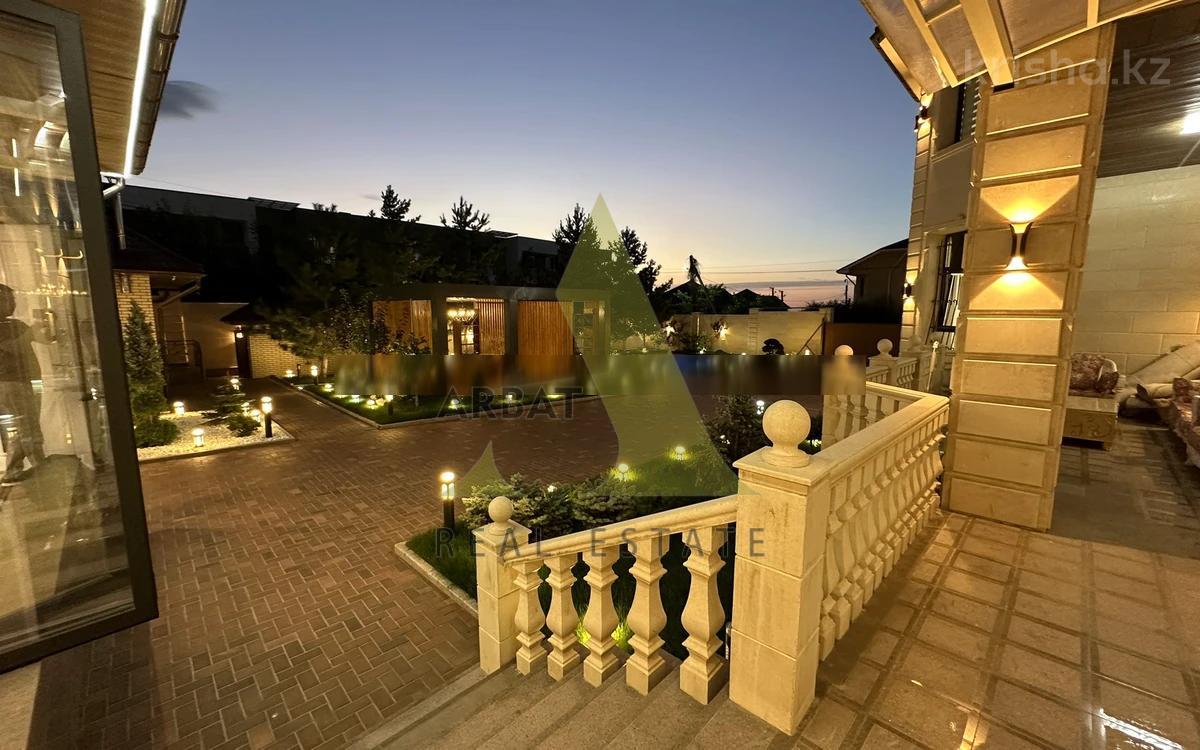 Фото Отдельный дом, 7 комн, 650м²