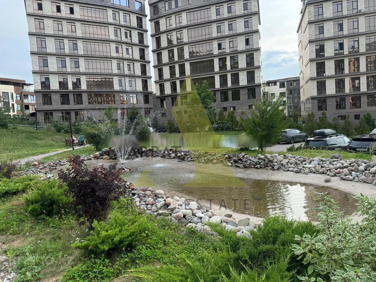 Фото Квартира, 3 комн, 110 м², 3/6 эт.