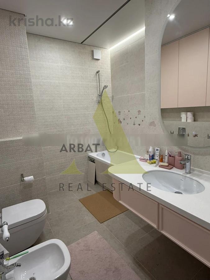 Фото Квартира, 4 комн, 170 м², 1/2 эт.