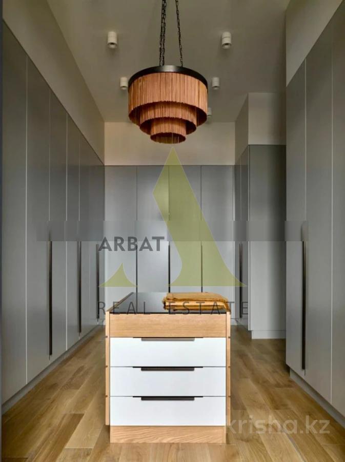 Фото Квартира, 4 комн, 302 м², 7/7 эт., 2015 г.п.