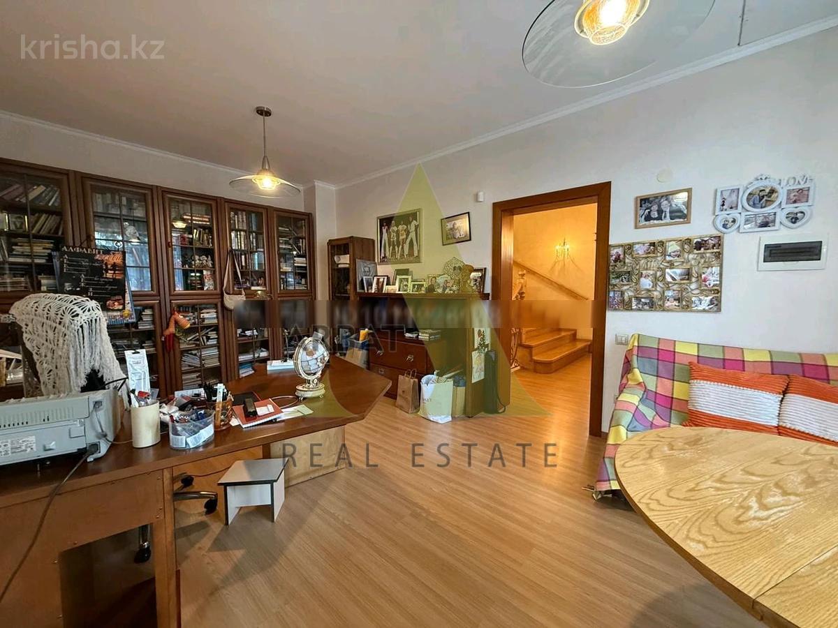 Фото Отдельный дом, 7 комн, 383м²