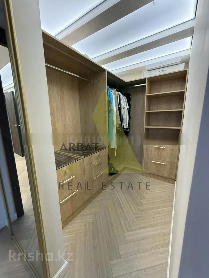 Фото Квартира, 8 комн, 189.2 м², 6/6 эт., 2013 г.п.