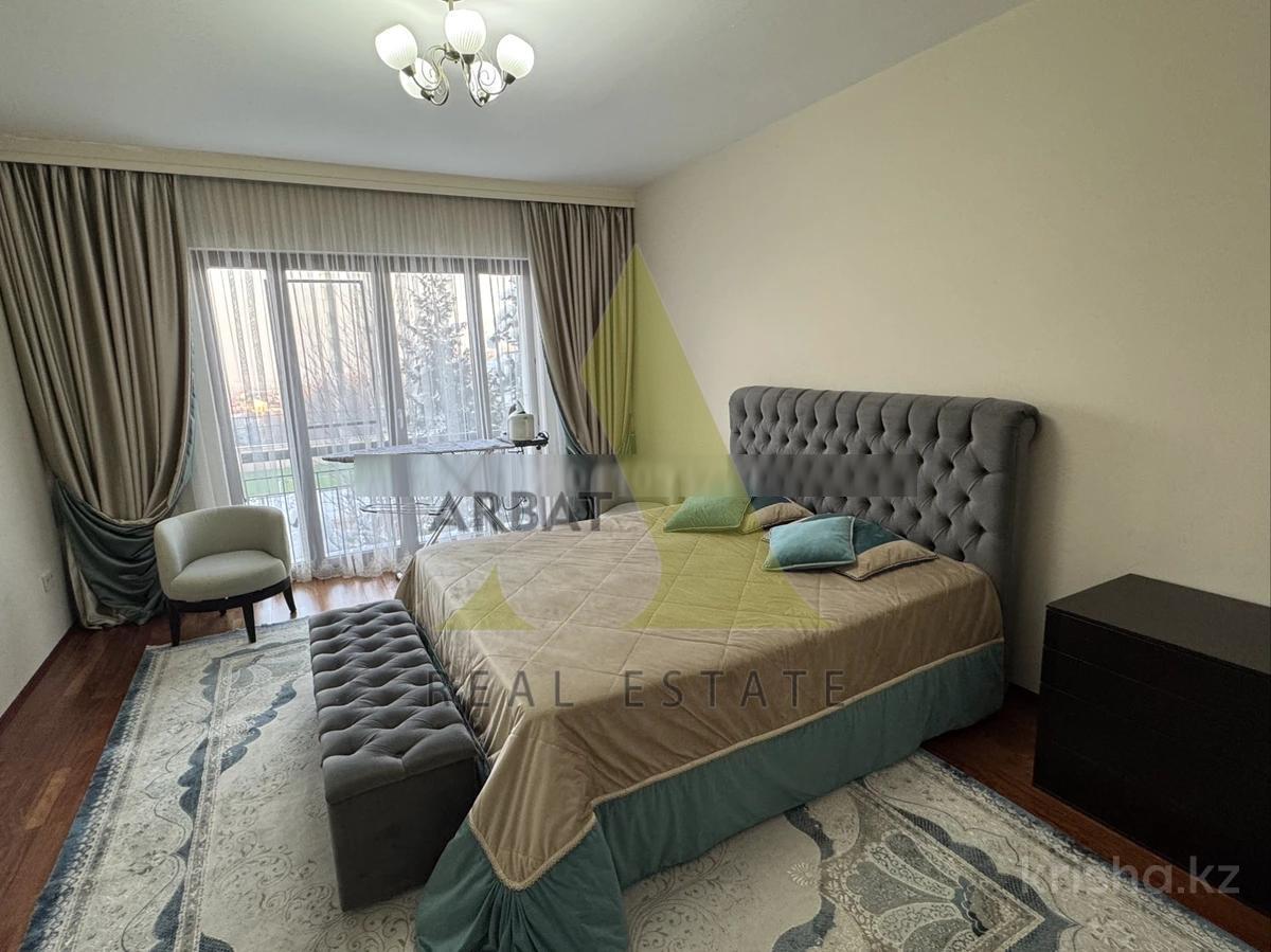 Фото Квартира, 5 комн, 220 м², 2 эт., 2007 г.п.