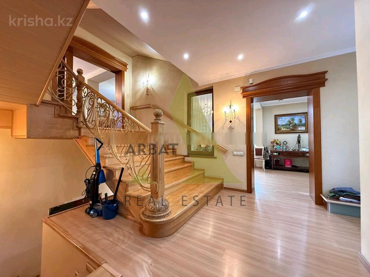 Фото Отдельный дом, 7 комн, 383м²
