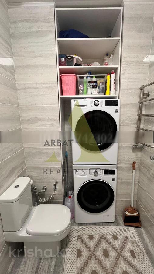 Фото Квартира, 4 комн, 132 м², 2/6 эт., 2010 г.п.