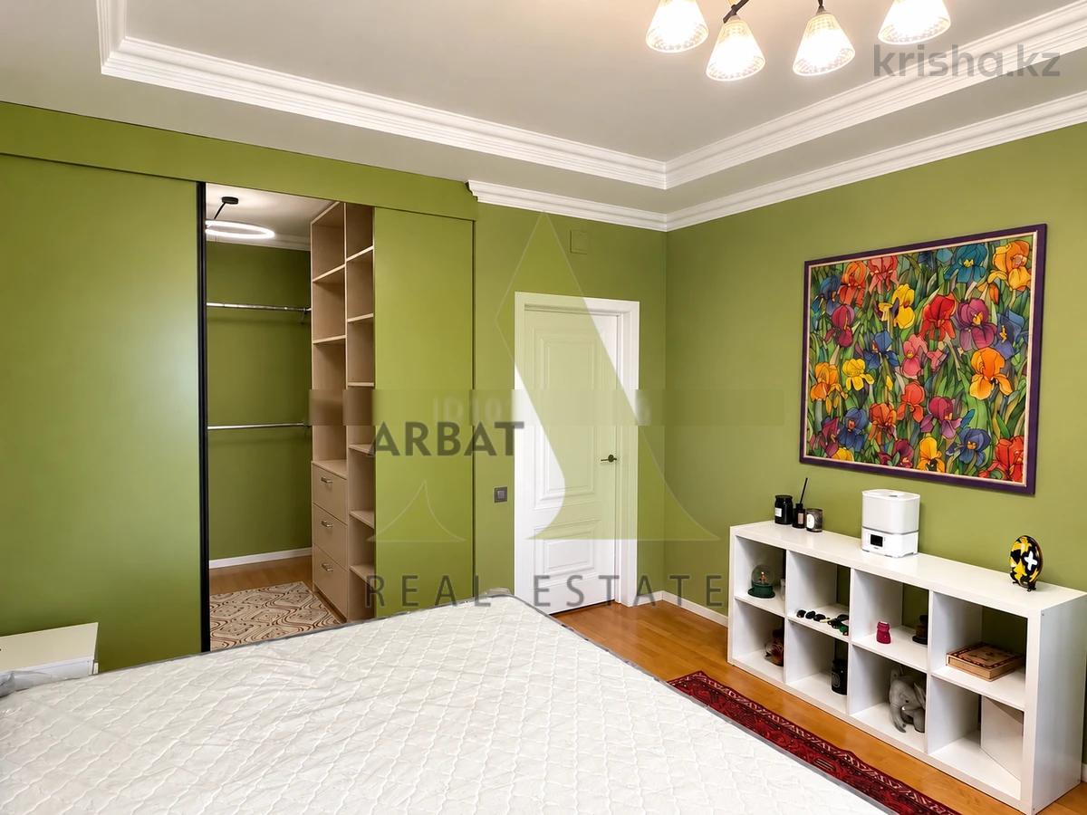 Фото Квартира, 4 комн, 200 м², 6/7 эт.