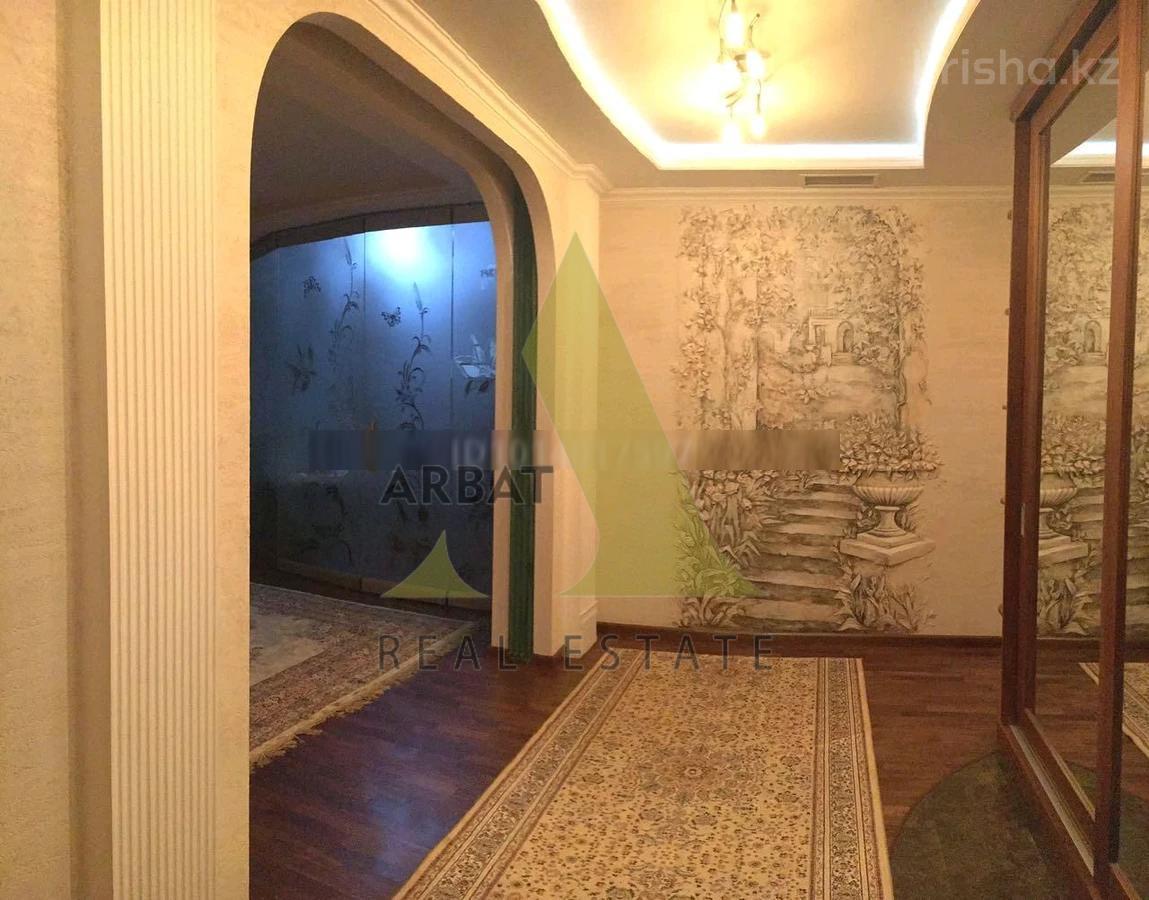 Фото Квартира, 4 комн, 180 м², 3/6 эт., 2007 г.п.