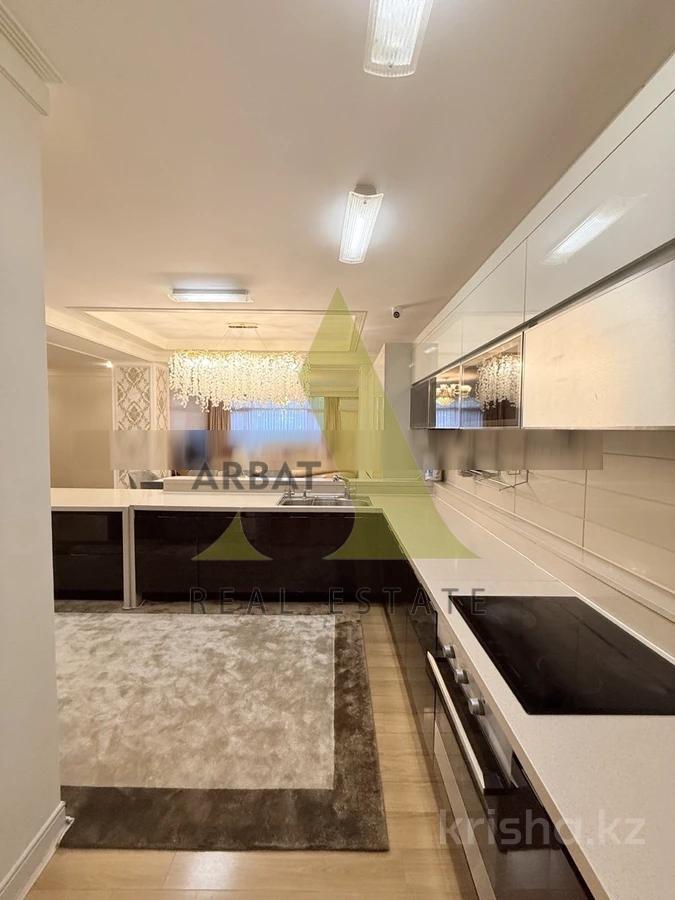 Фото Квартира, 5 комн, 190 м², 1/17 эт.