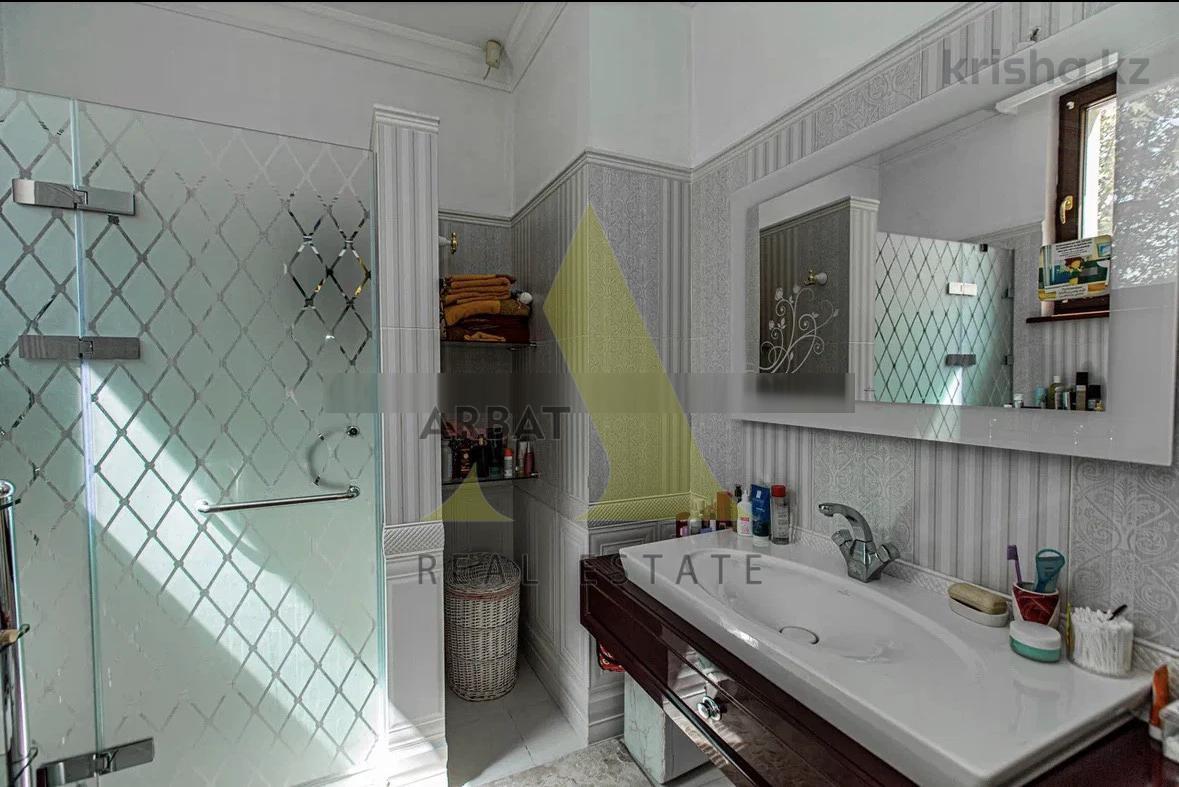 Фото Отдельный дом, 6 комн, 700м²