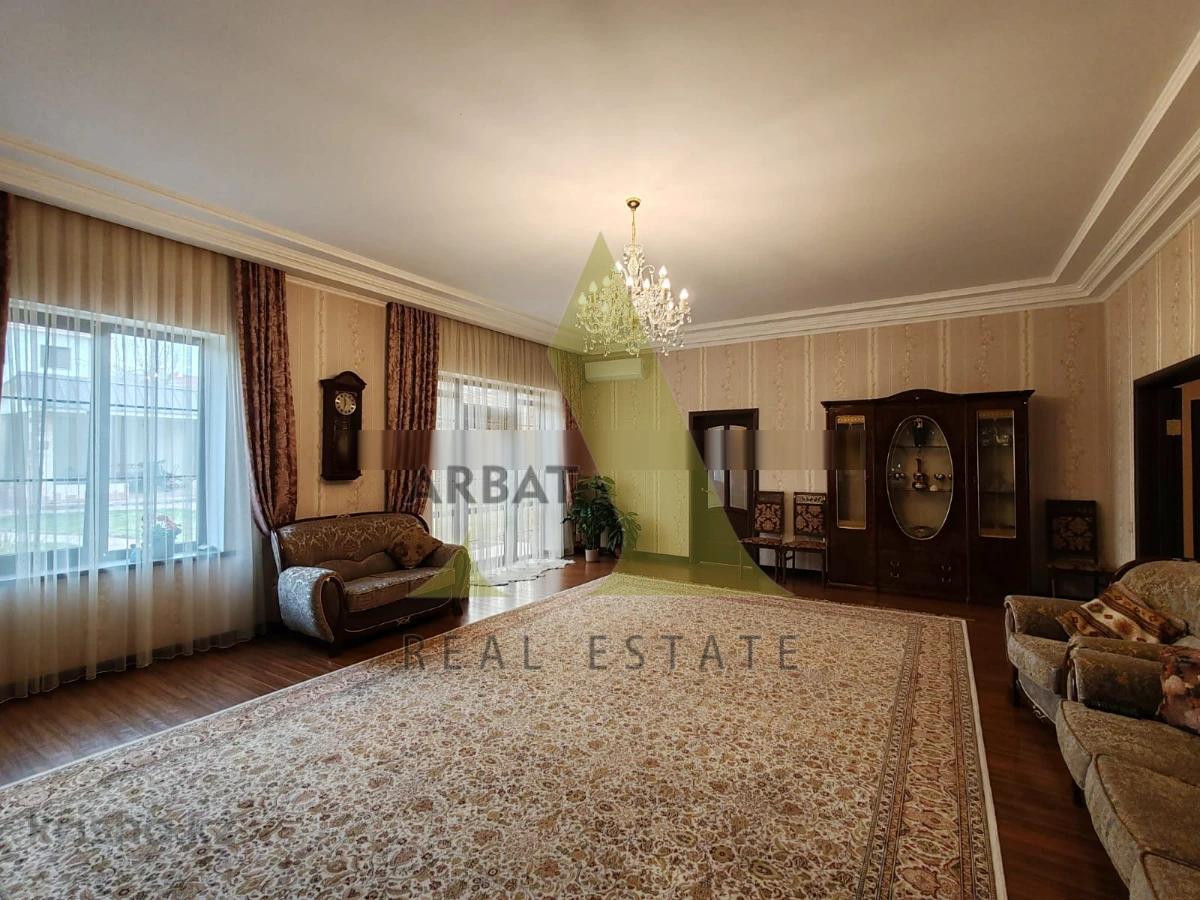 Фото Отдельный дом, 11 комн, 380м²