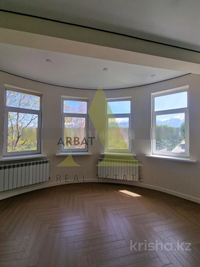 Фото Квартира, 4 комн, 200 м², 3/6 эт., 2013 г.п.