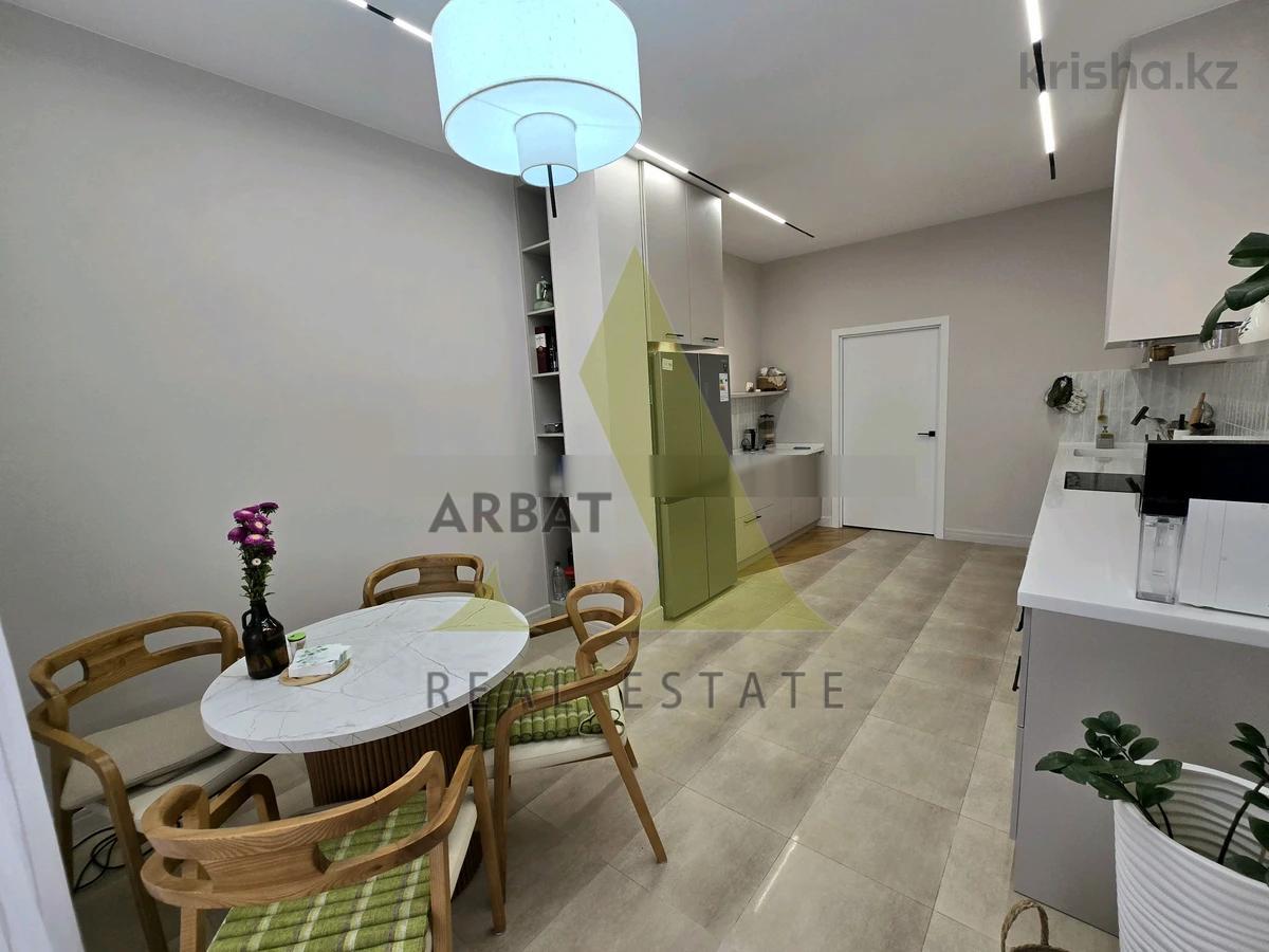 Фото Квартира, 4 комн, 160 м², 3/4 эт., 2006 г.п.