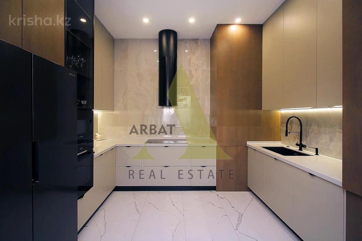 Фото Квартира, 4 комн, 150 м², 3/7 эт., 2017 г.п.