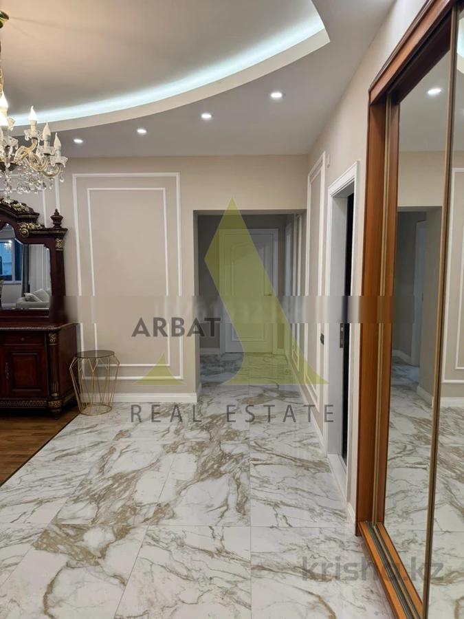 Фото Квартира, 4 комн, 185 м², 4/5 эт.
