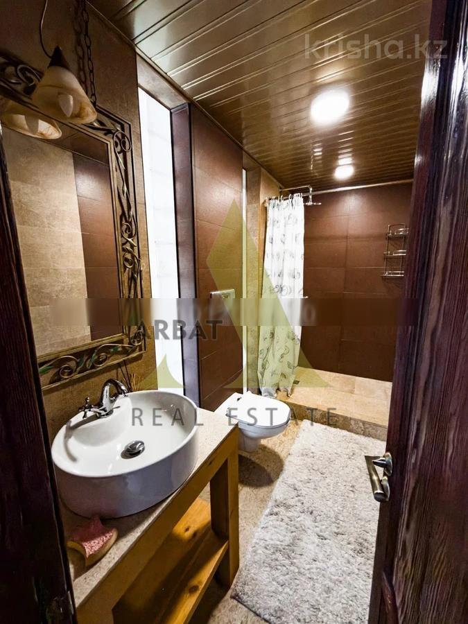 Фото Отдельный дом, 7 комн, 300м²
