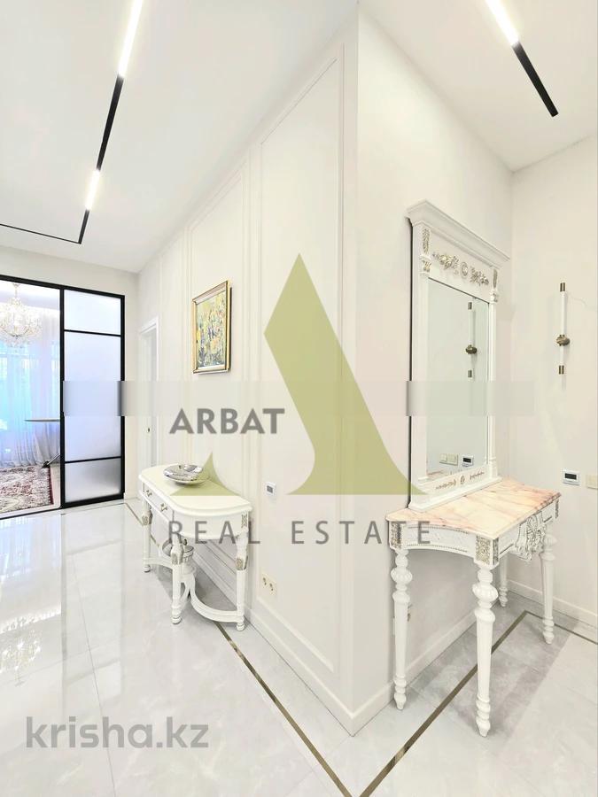 Фото Квартира, 4 комн, 170 м², 1/3 эт., 2022 г.п.