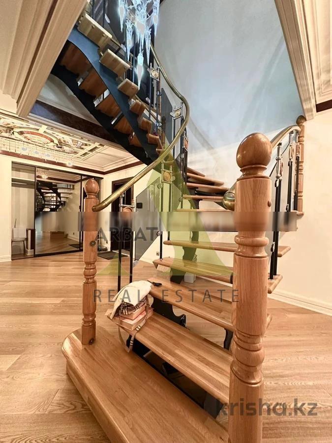 Фото Квартира, 5 комн, 450 м², 3/4 эт., 2009 г.п.