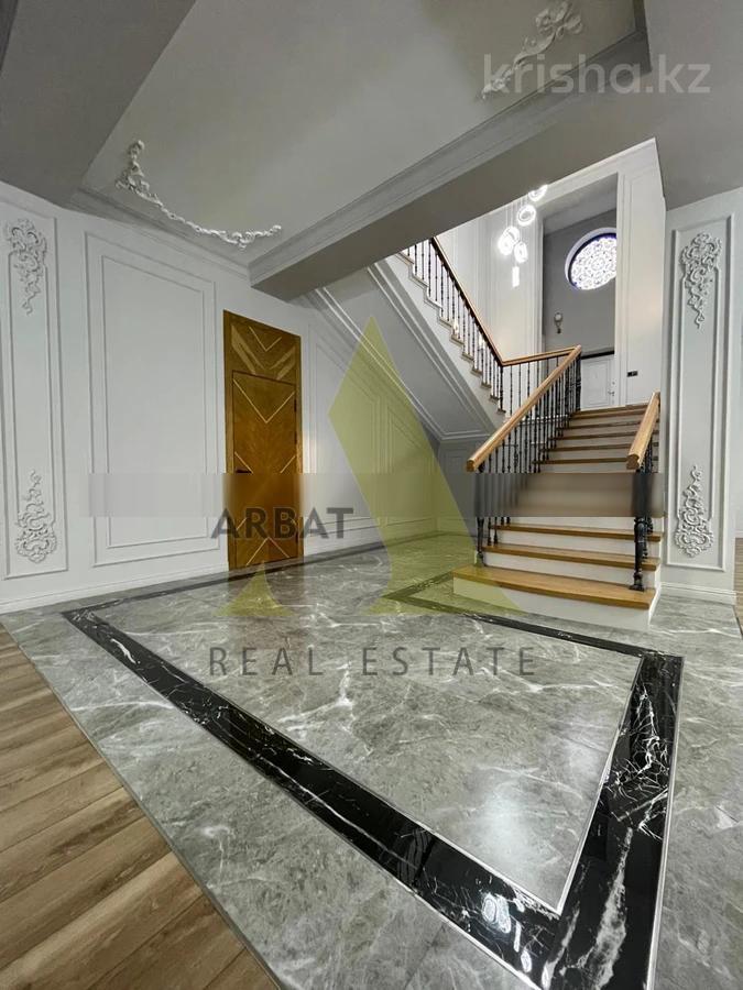 Фото Отдельный дом, 6 комн, 315м²
