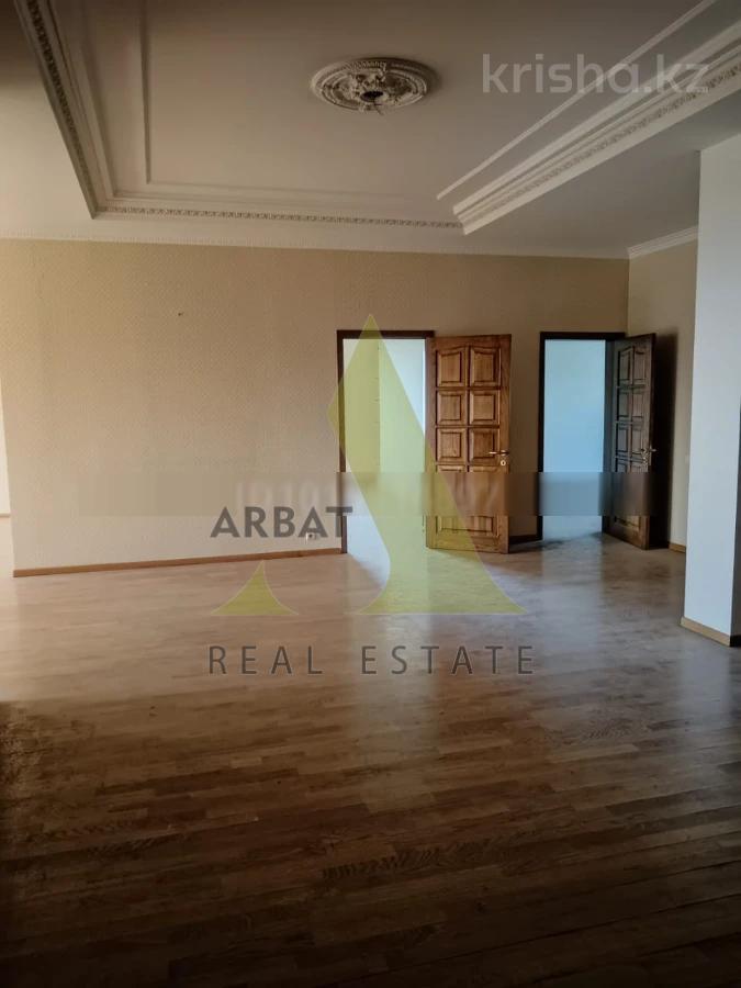 Фото Квартира, 7 комн, 415 м², 5/6 эт., 2004 г.п.