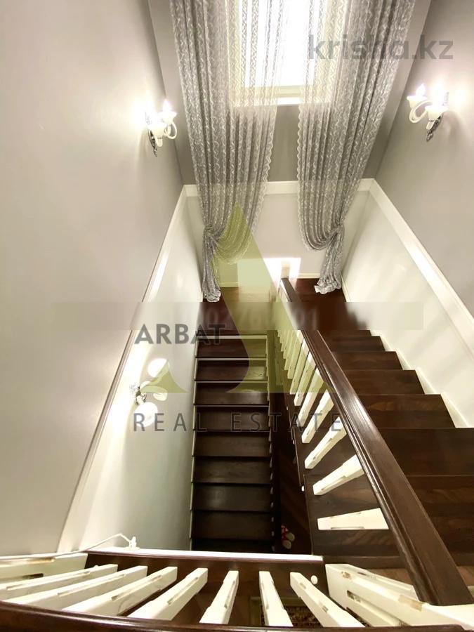 Фото Отдельный дом, 5 комн, 318.5м²