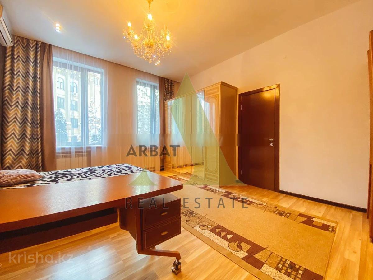 Фото Квартира, 4 комн, 200 м², 2/5 эт., 2010 г.п.