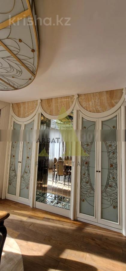 Фото Квартира, 4 комн, 260.8 м², 2/10 эт., 2003 г.п.