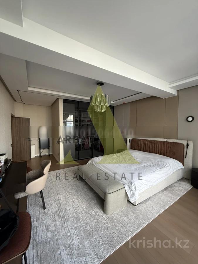 Фото Квартира, 4 комн, 250 м², 3/7 эт., 2004 г.п.