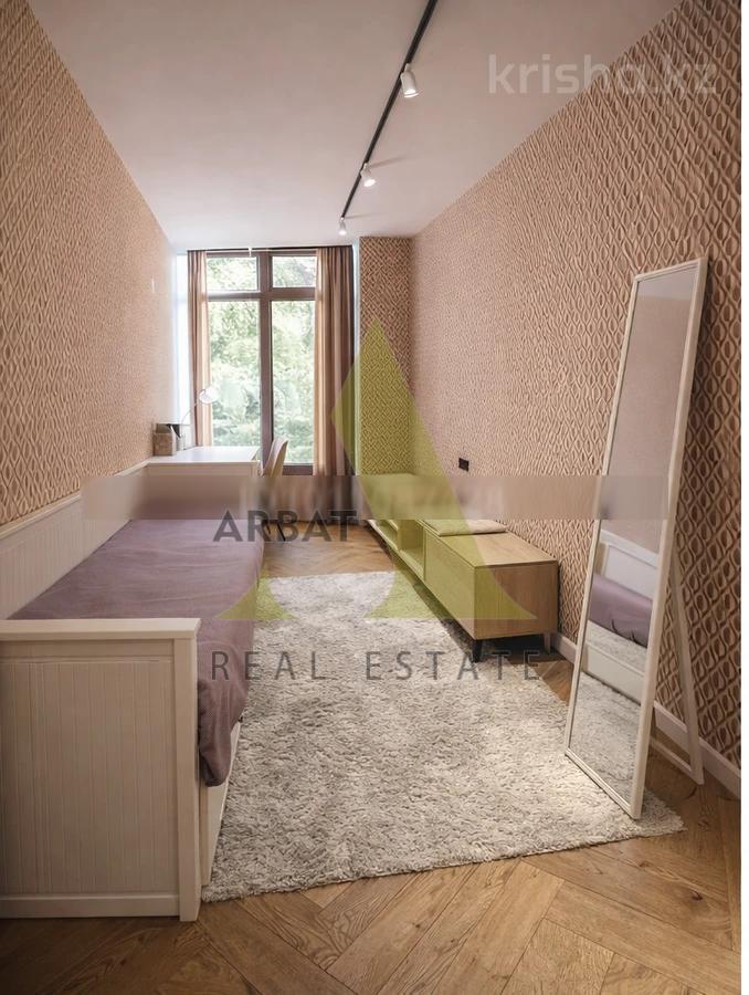 Фото Квартира, 5 комн, 240 м², 1/3 эт., 2019 г.п.