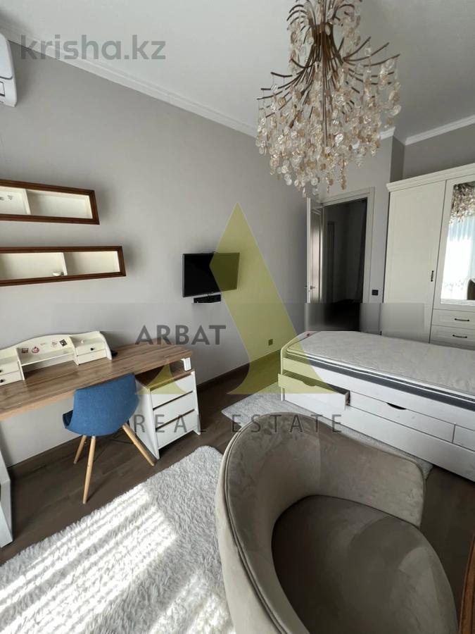 Фото Квартира, 5 комн, 185 м², 4 эт.