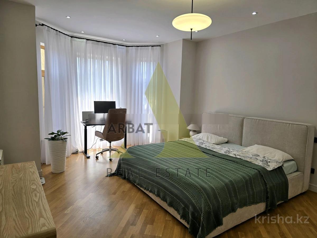 Фото Квартира, 4 комн, 160 м², 3/4 эт., 2006 г.п.