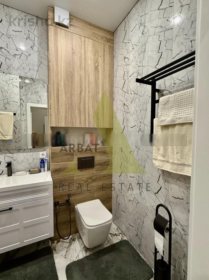 Фото Квартира, 4 комн, 156 м², 2/3 эт.