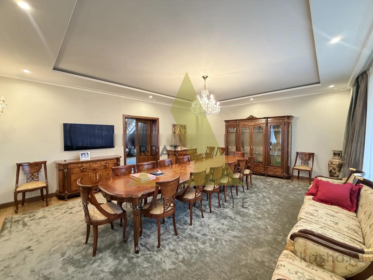 Фото Отдельный дом, 8 комн, 468м²