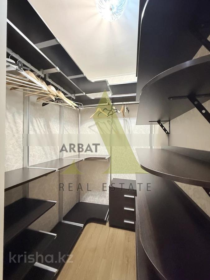 Фото Квартира, 5 комн, 190 м², 1/17 эт.