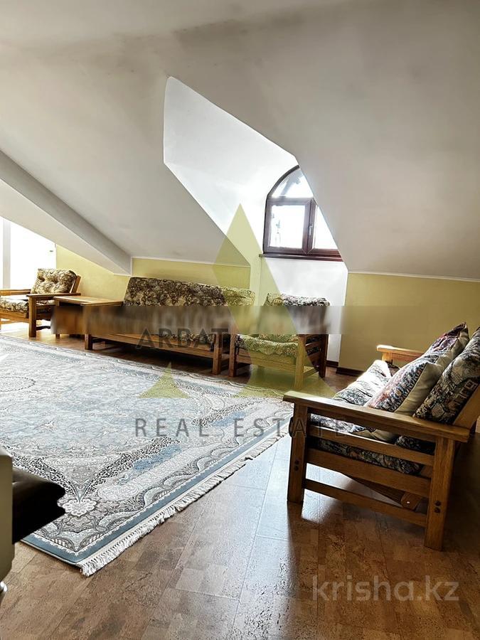 Фото Квартира, 7 комн, 450 м², 3/4 эт.