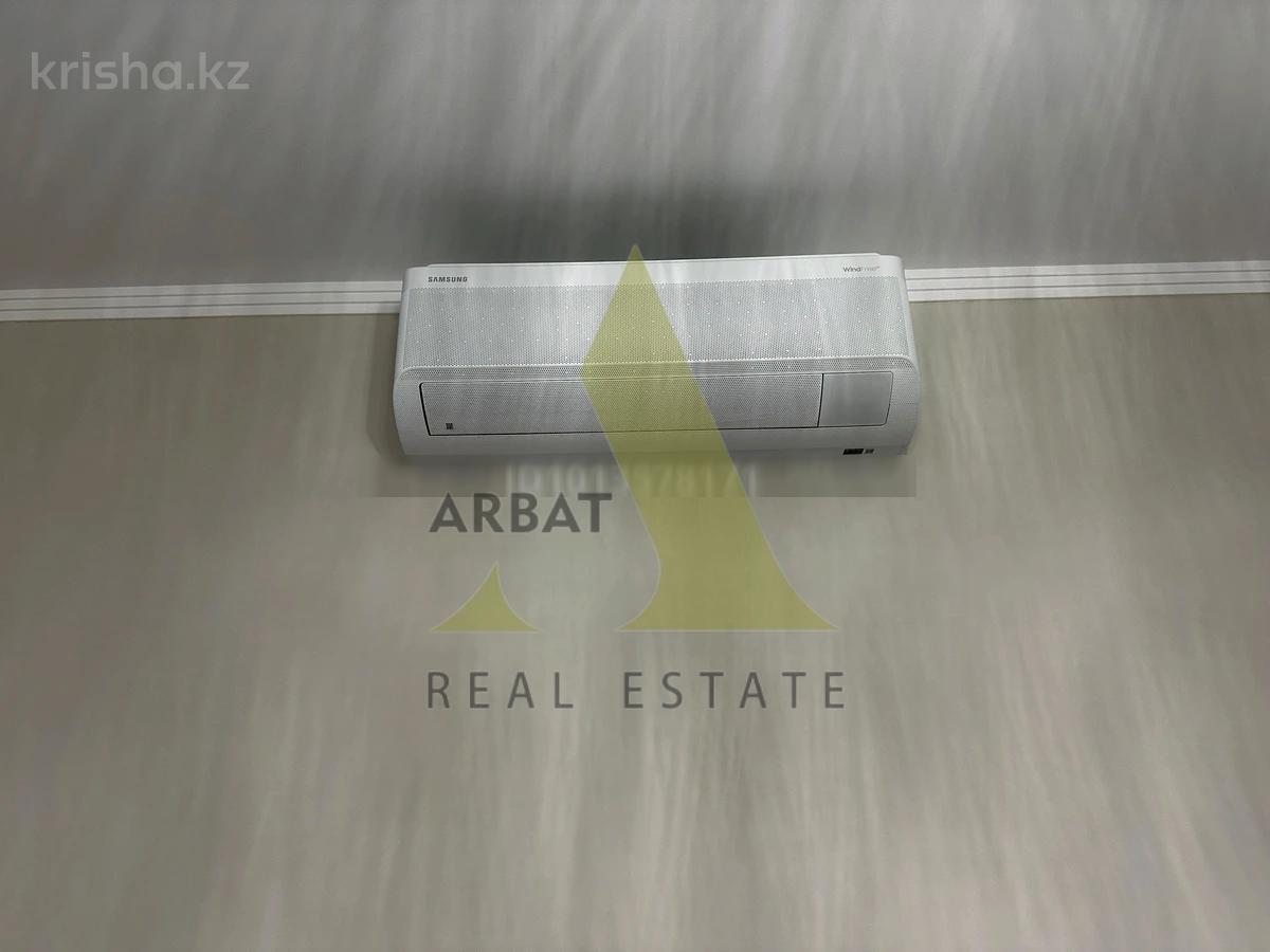 Фото Квартира, 3 комн, 111 м², 2/3 эт.