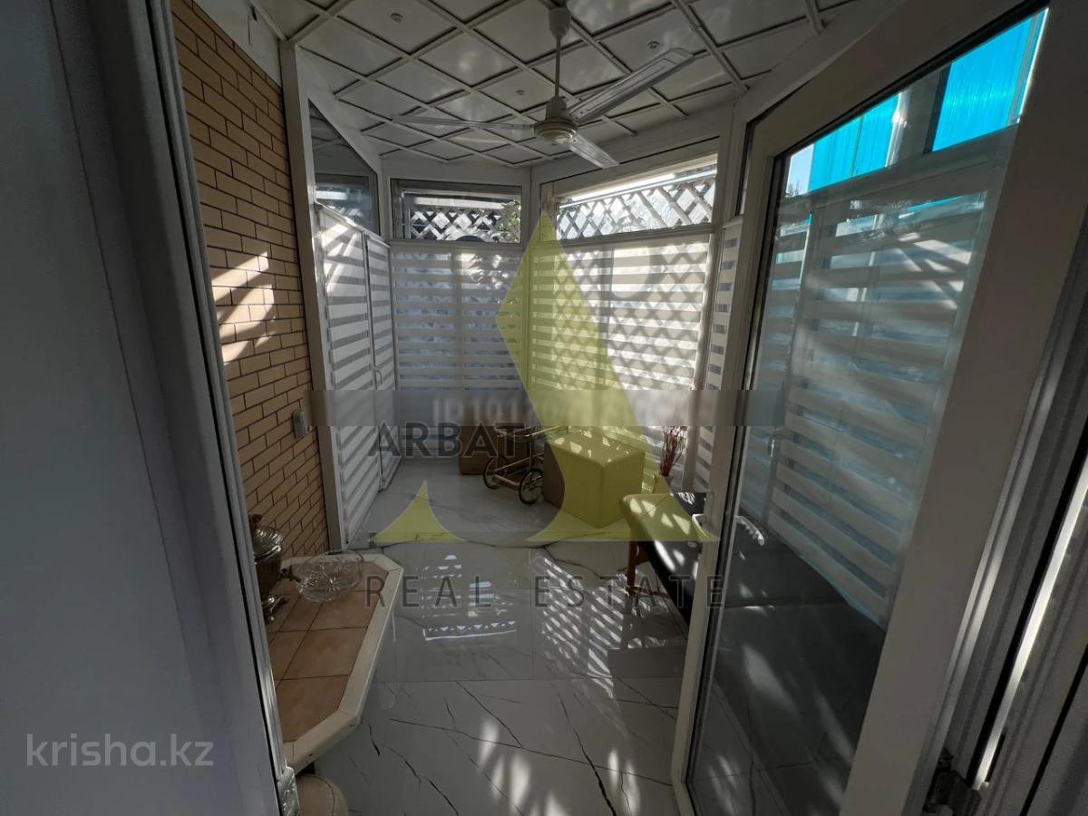 Фото Отдельный дом, 6 комн, 330м²