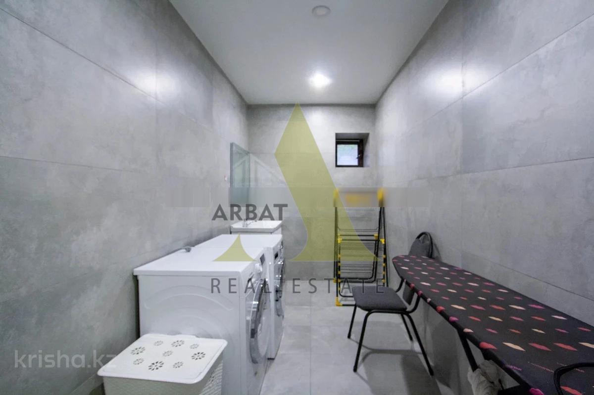 Фото Отдельный дом, 7 комн, 600м²