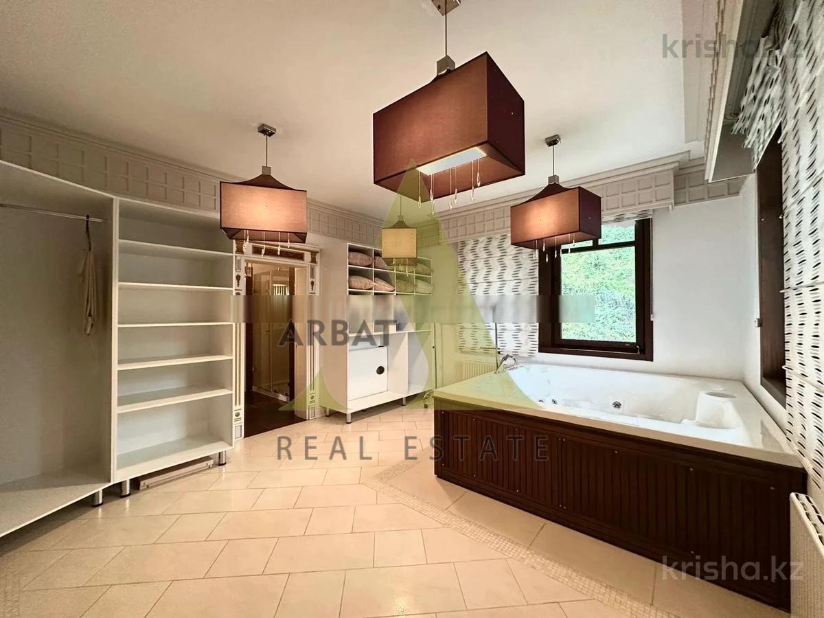 Фото Квартира, 5 комн, 450 м², 3/4 эт., 2009 г.п.