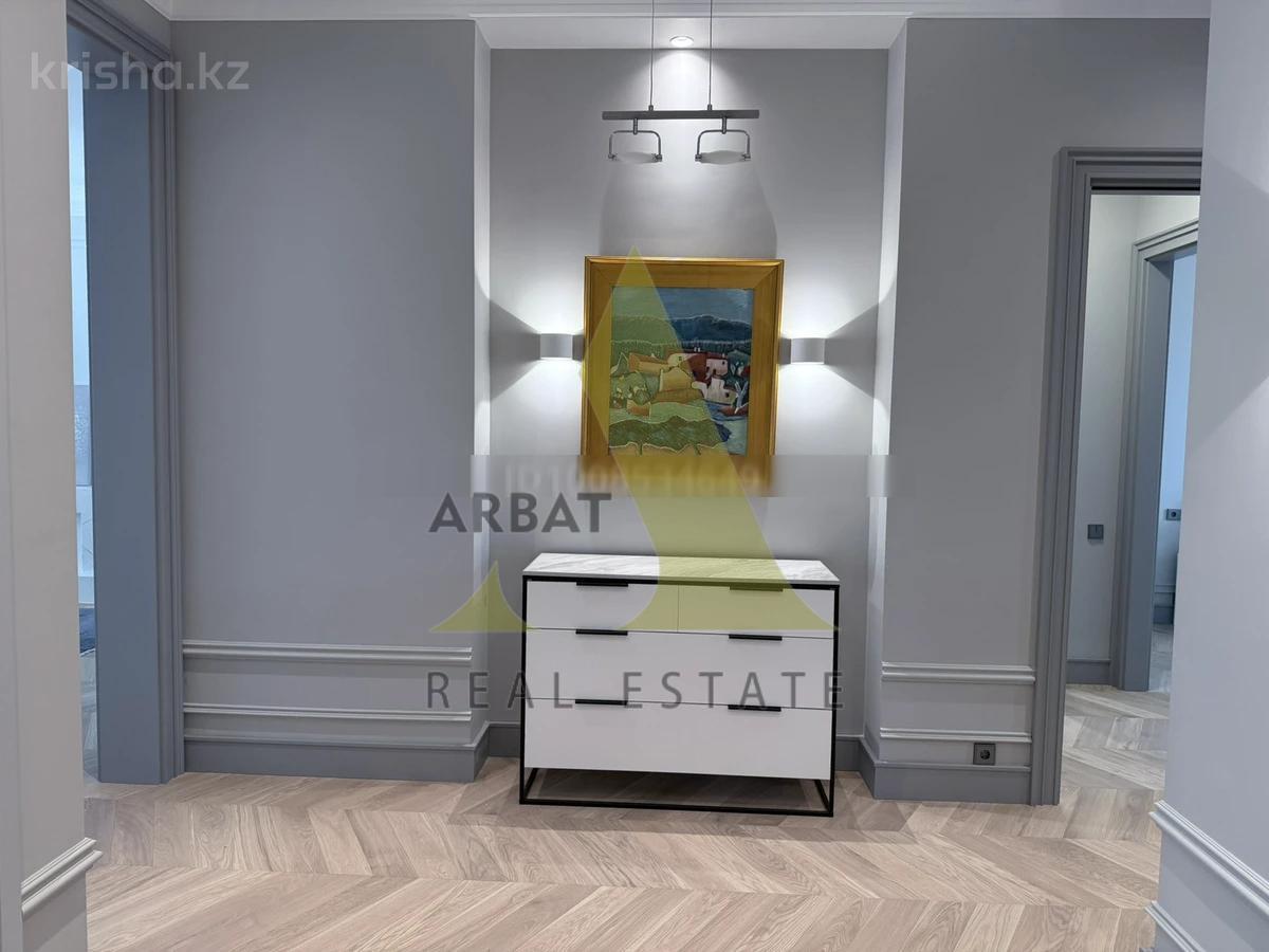 Фото Квартира, 3 комн, 130 м², 8/9 эт.