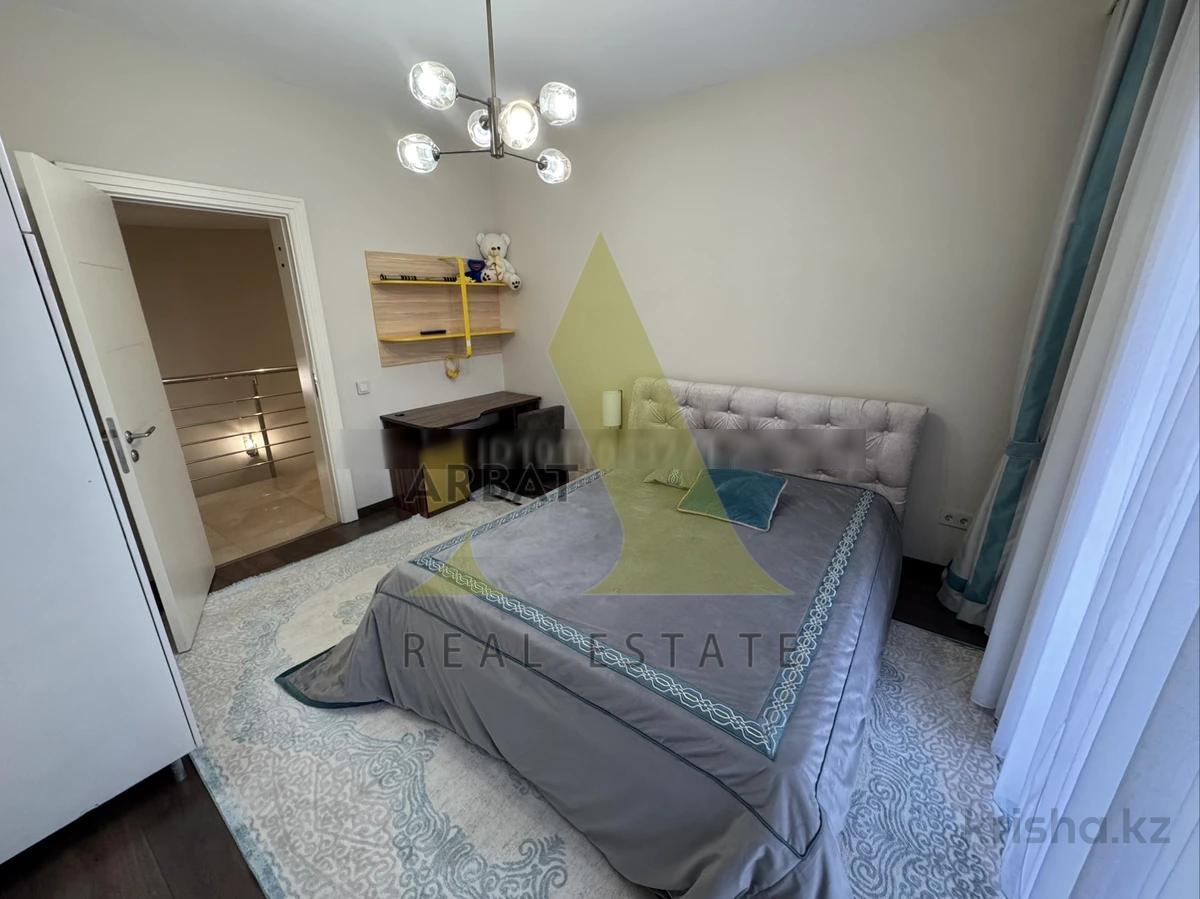 Фото Квартира, 5 комн, 220 м², 2 эт., 2007 г.п.