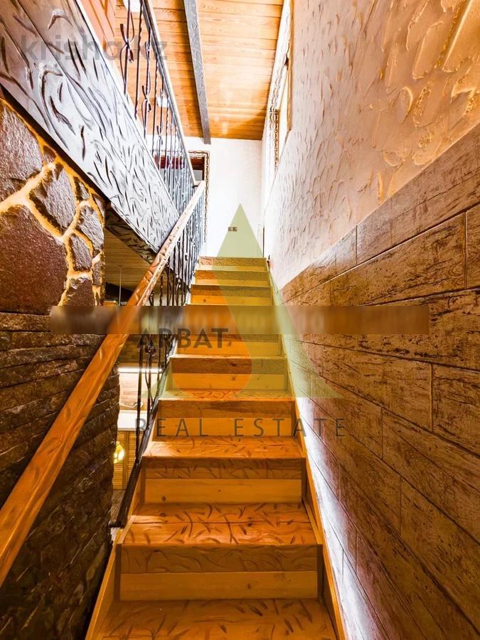 Фото Отдельный дом, 7 комн, 300м²