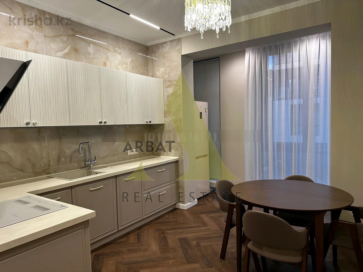 Фото Квартира, 3 комн, 111 м², 2/3 эт.