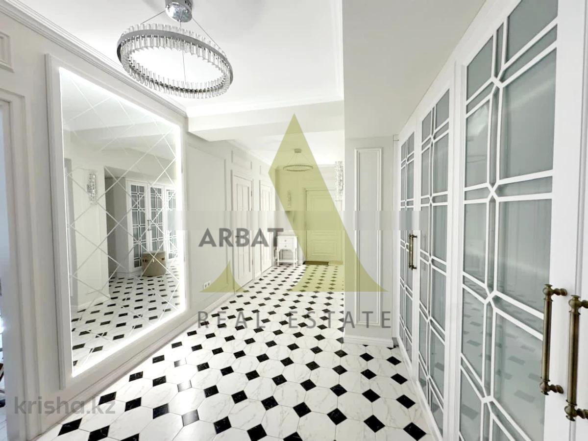 Фото Квартира, 3 комн, 138 м², 4/4 эт., 1978 г.п.