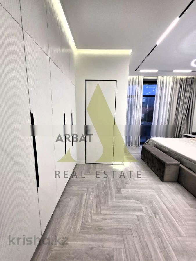 Фото Отдельный дом, 5 комн, 300м²
