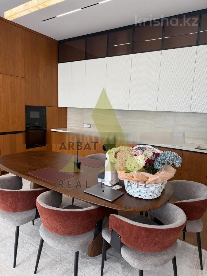 Фото Квартира, 2 комн, 84 м², 3/9 эт.
