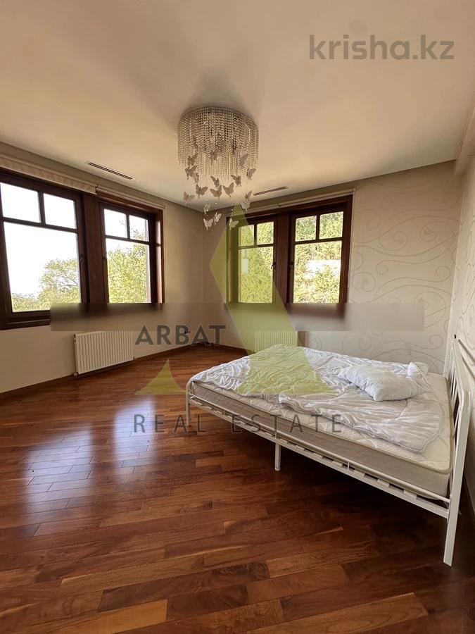 Фото Квартира, 4 комн, 216 м², 4/4 эт., 2009 г.п.